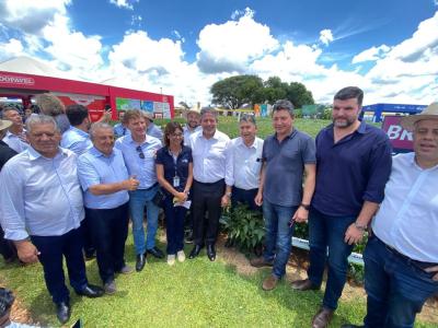 FundaÃ§Ã£o Meridional e Embrapa realizam lanÃ§amento de nova cultivar de soja no Show Rural 